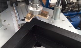 Underpinning frame moulding